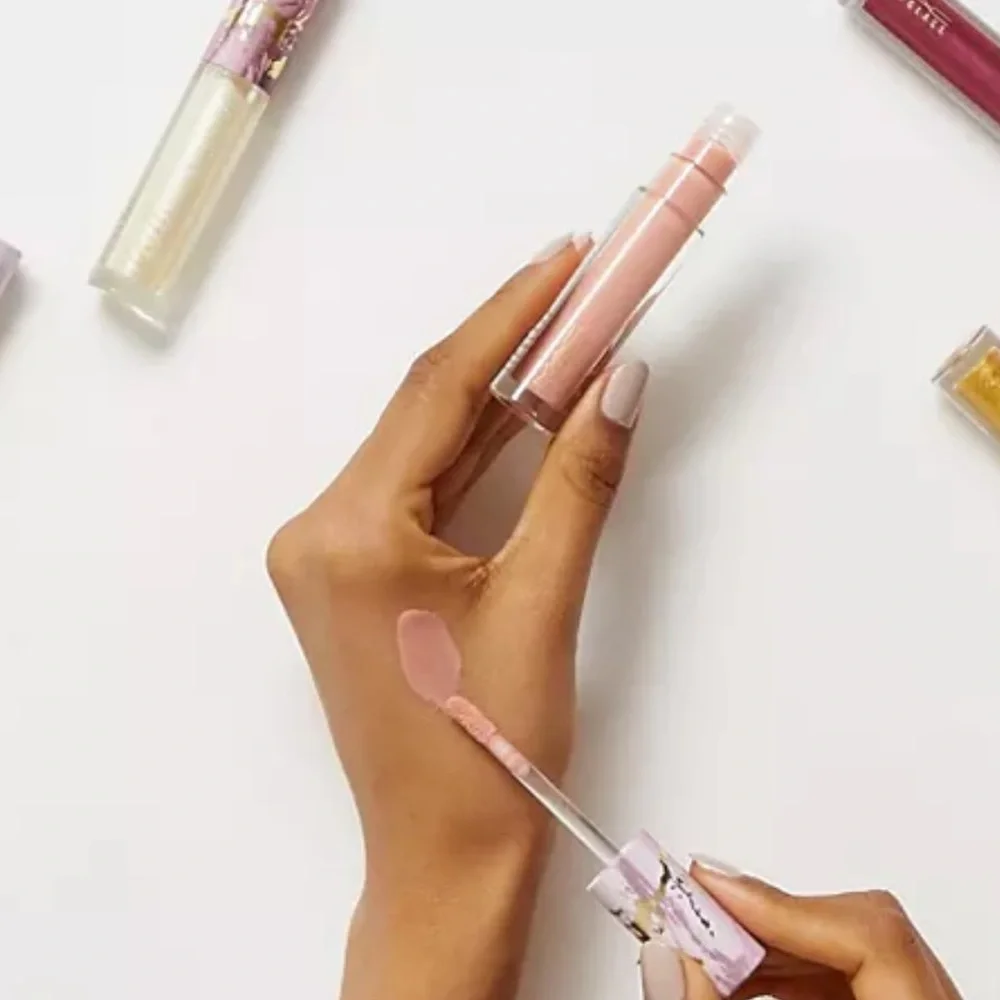 🌷🎃Mac Coral Of The Wild Lip Gloss